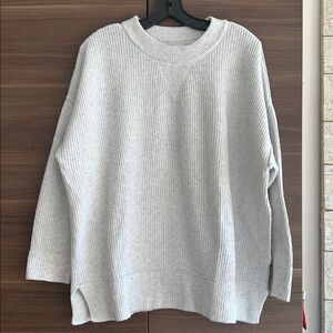 Aerie oversized light grey oversized sweater.